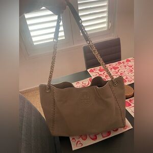 Tory Burch Shoulder Slouchy tote is large in size